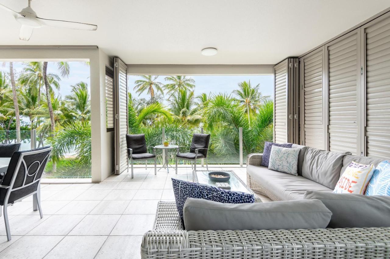Island Views Beachfront Apartments Палм Коув Екстериор снимка