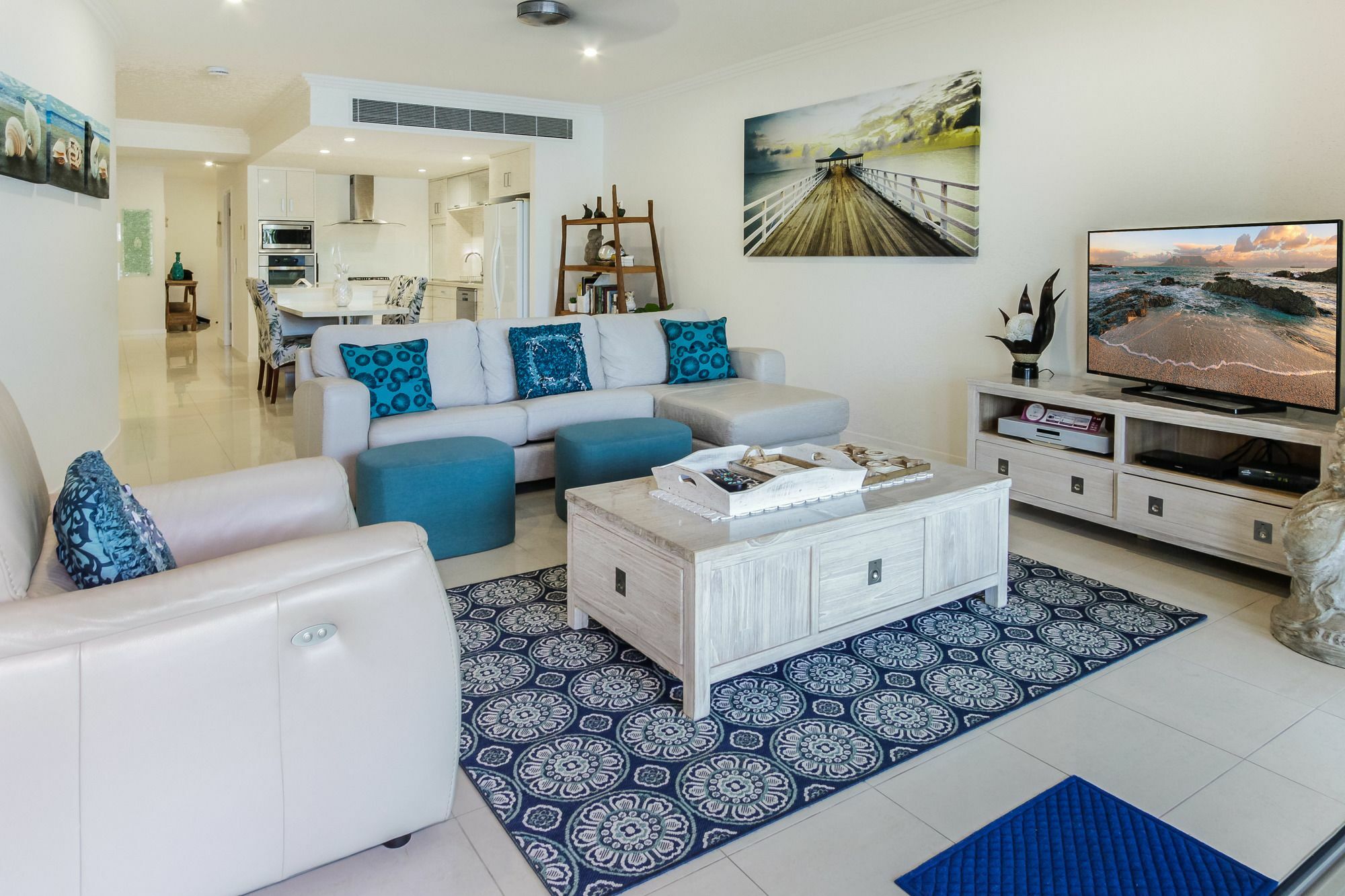 Island Views Beachfront Apartments Палм Коув Екстериор снимка